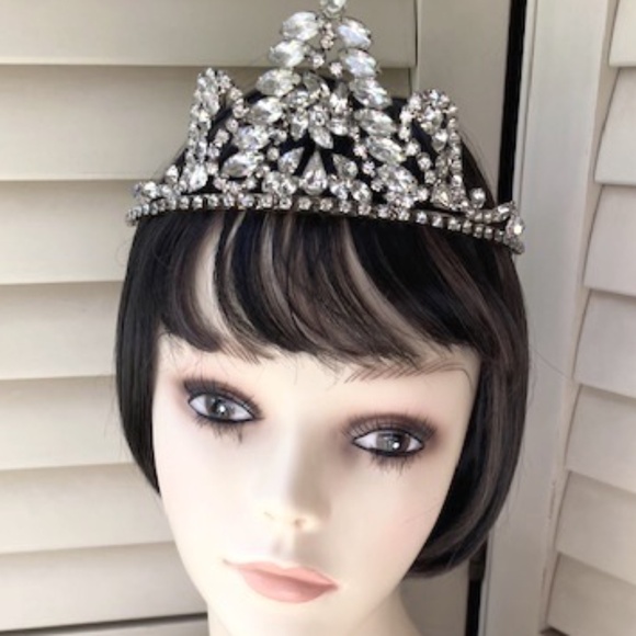 Vintage Trembler Rhinestone Tiara